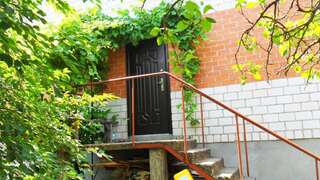 Гостевой дом Guest House Raisa Брест Трехместный номер с основными удобствами-10